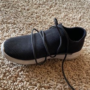 Vessi flashknit cityscapes size 9 - waterproof!